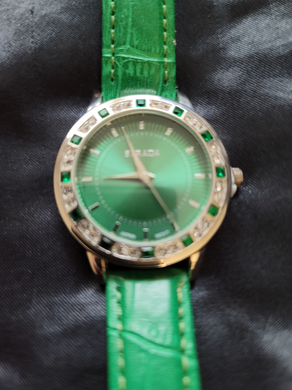 Green Crystal Accent Wristwatch - Unbranded